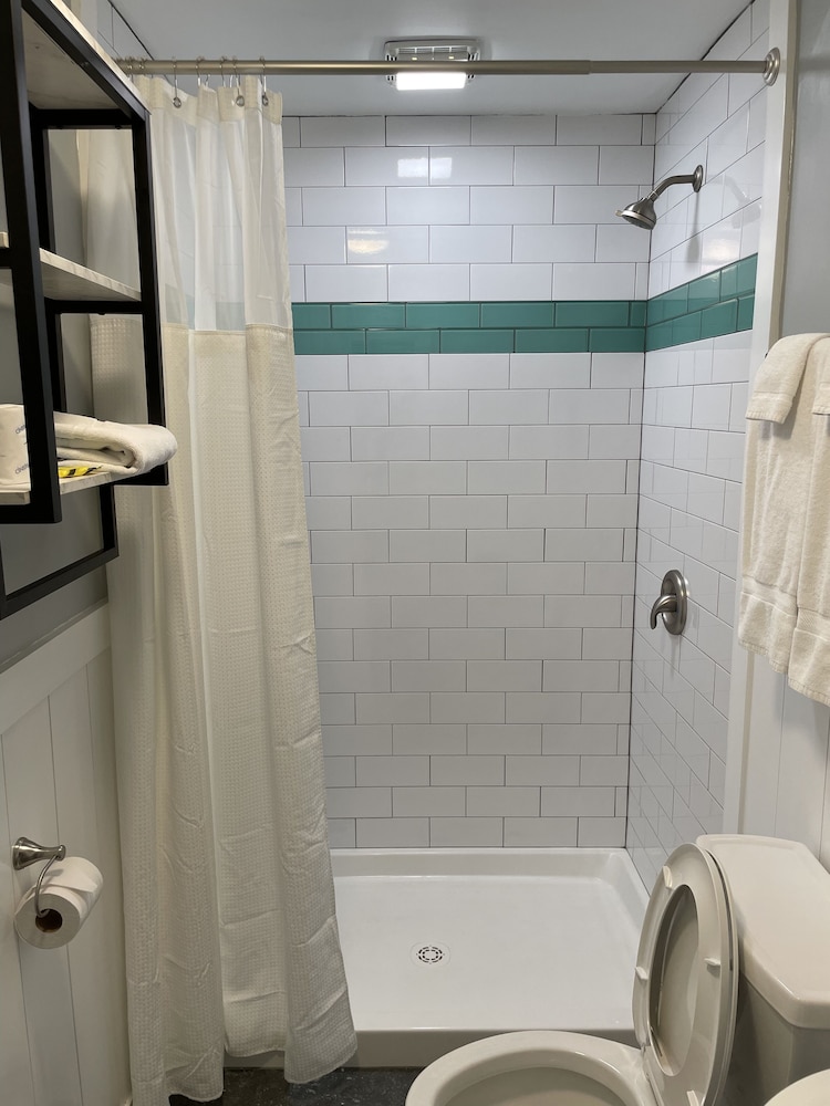 Lake Norman Hotel - photo 13