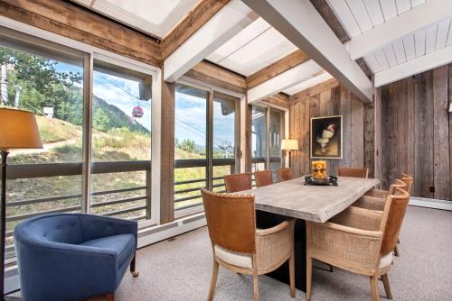 Aspen Alp;s Apartment #803 — 4-Star Luxury Hotel in Aspen, United States