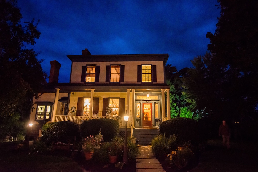 Borland House Inn - photo 77