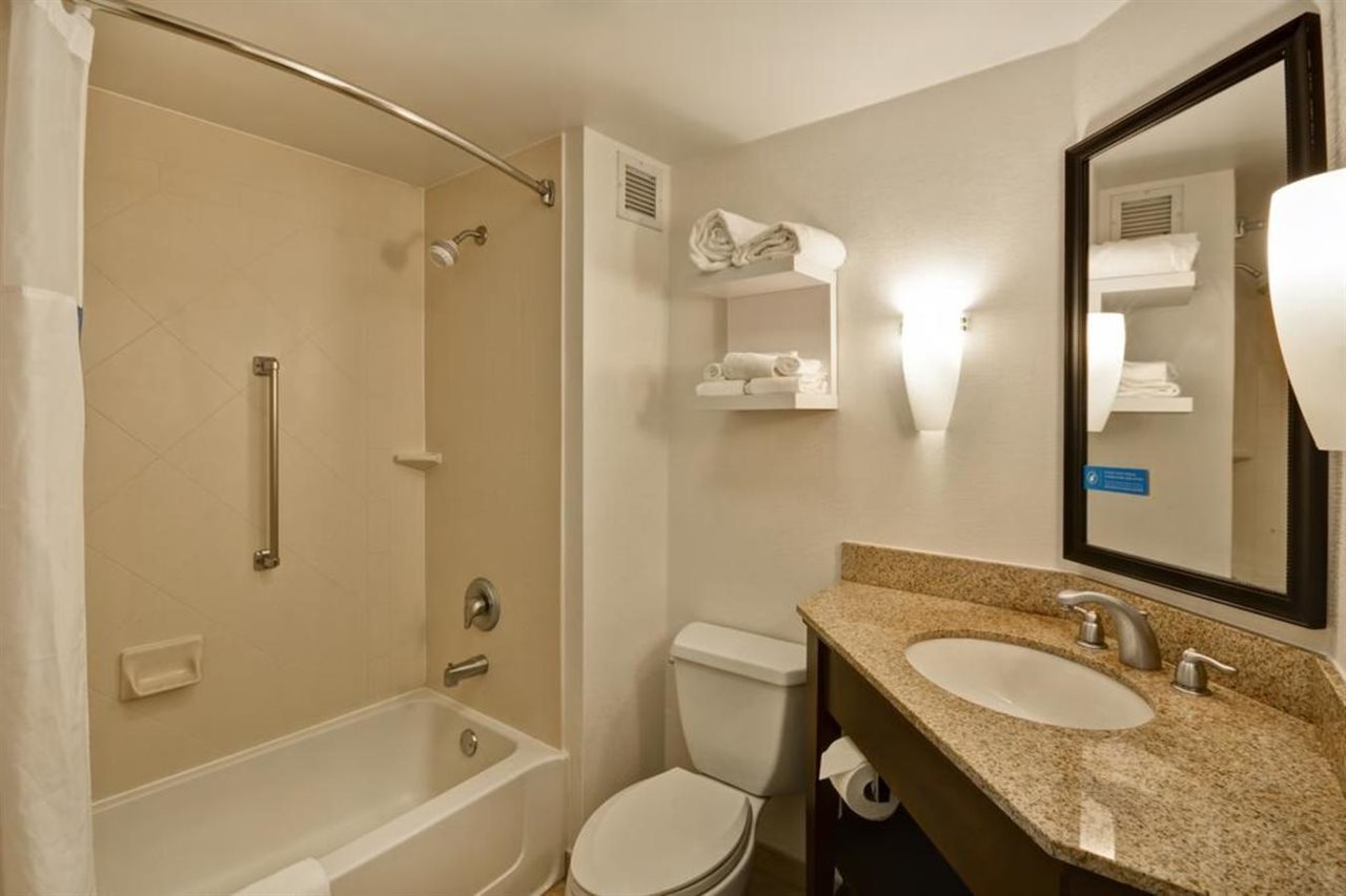 Hampton Inn Detroit Madison Heights South Troy - photo 5