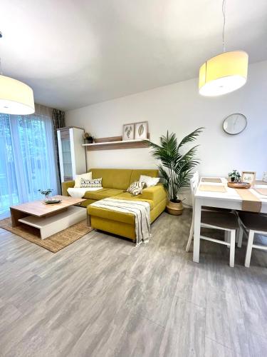 The Elite Suite downtown 2 Bedroom apt AC & garage parking — 4-Star Luxury Hotel in Bratislava, Slovakia