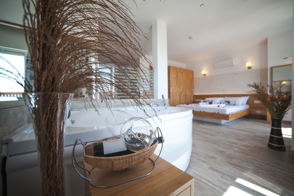 Nur Hotel - carbon neutral hotel in Kas