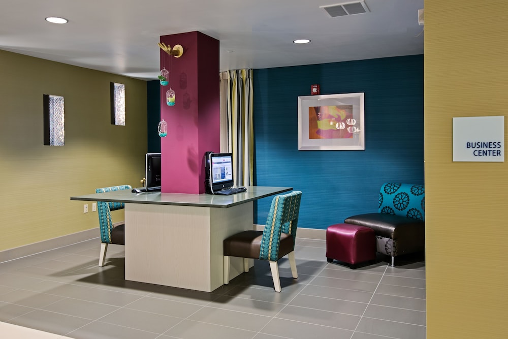 Holiday Inn Express Hotel & Suites Carlisle Harrisburg Area by IHG - photo 15