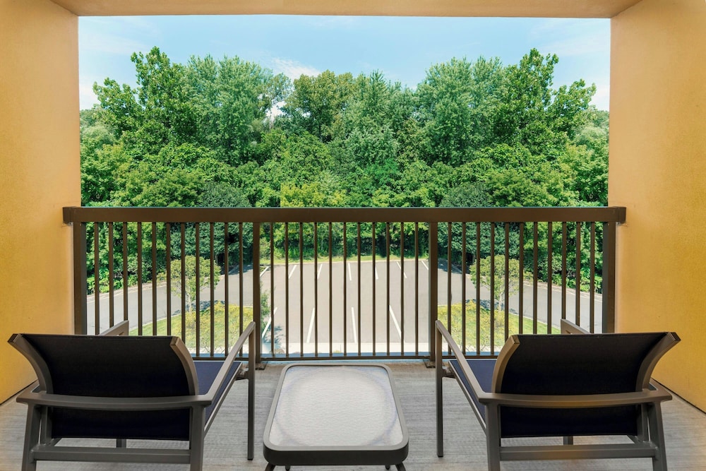 Courtyard By Marriott Danbury - photo 17