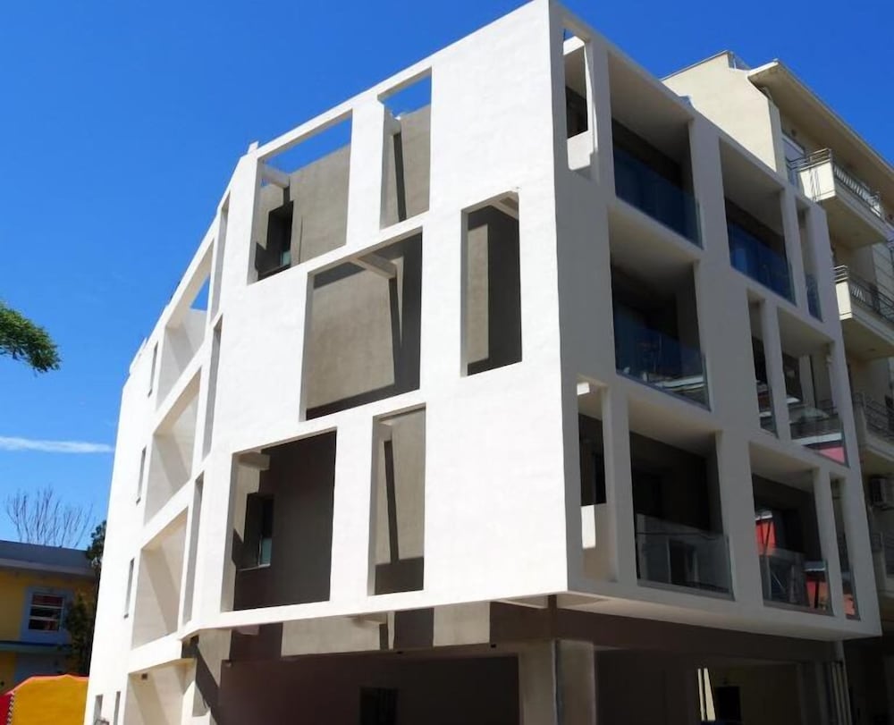 Local Urban Living in Volos, Greece