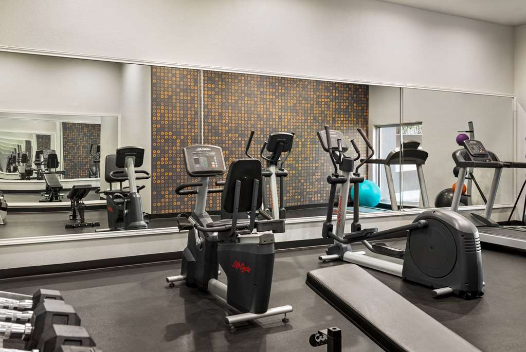 La Quinta Inn & Suites by Wyndham Brownsville North - photo 21