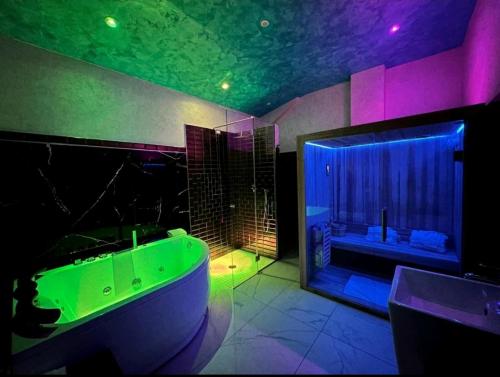 Setteabbracci Suite & Apartments — 4-Star Luxury Hotel in Baronissi, Italy