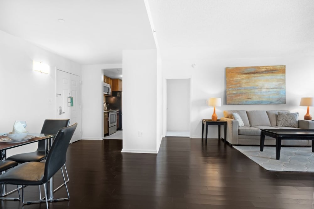 Global Luxury Suites At Chancery - photo 18