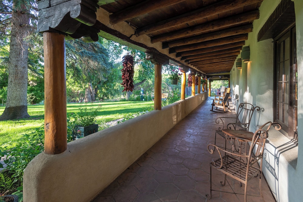 Inn on La Loma Plaza - photo 108