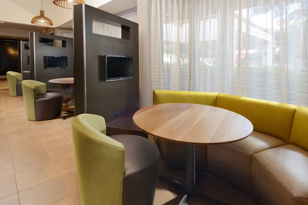 Sonesta Select Dallas Central Expressway - photo 17