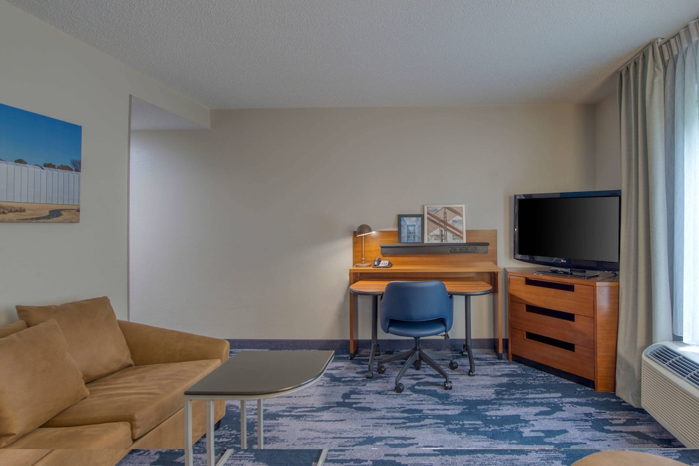 Fairfield Inn By Marriott Raleigh Crabtree - photo 10