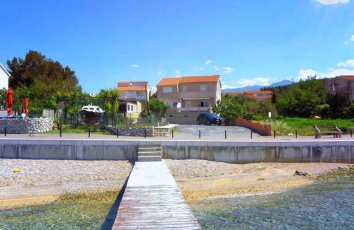 Apartments by the sea Barbat Rab 21957 — 4-Star Luxury Hotel in Rab, Croatia