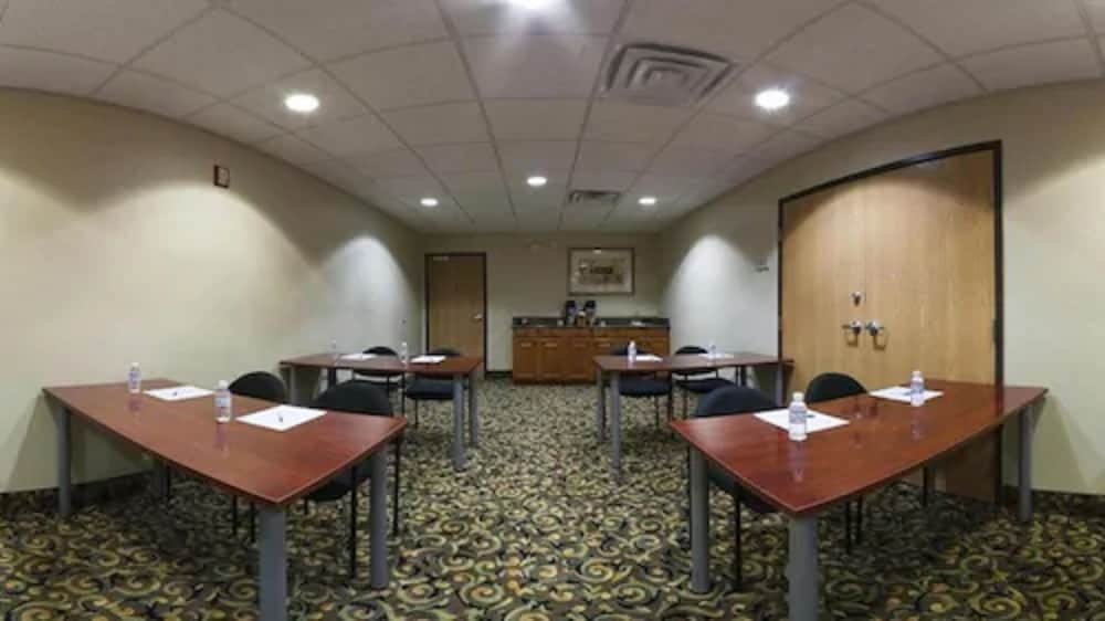 Holiday Inn Express Socorro by IHG - photo 49