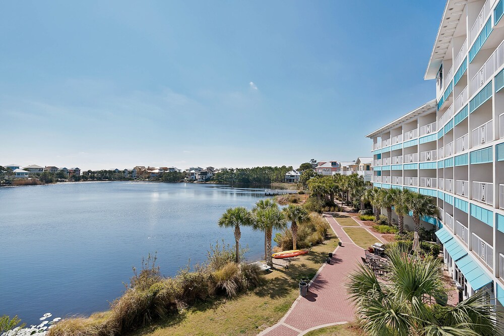 Carillon Beach Resort Inn - photo 21
