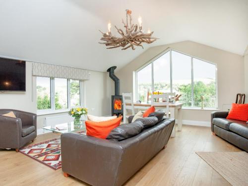 Meadowside — 5-Star Luxury Hotel in None, United Kingdom