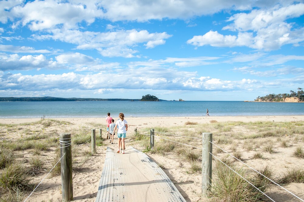 BIG4 Batemans Bay Beach Resort — hotel in Batehaven