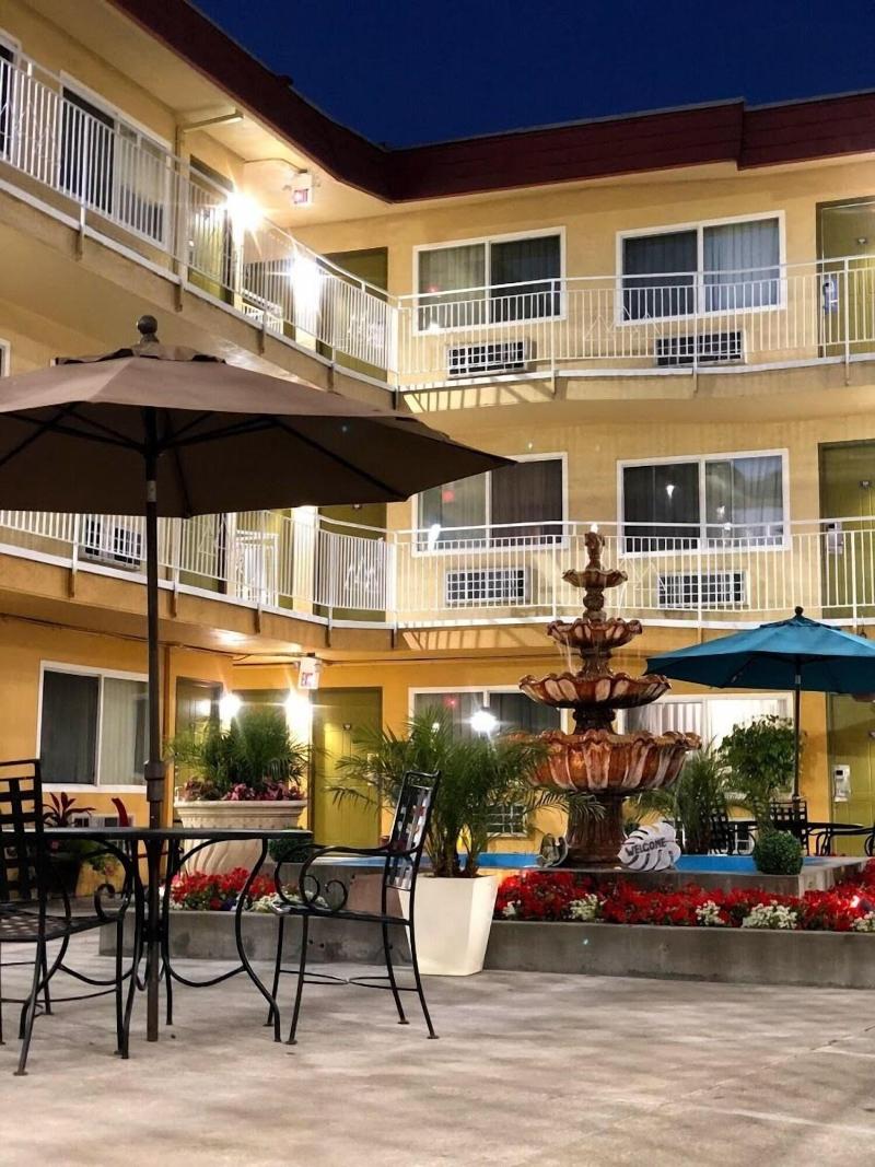 Imperial Inn Oakland - photo 56