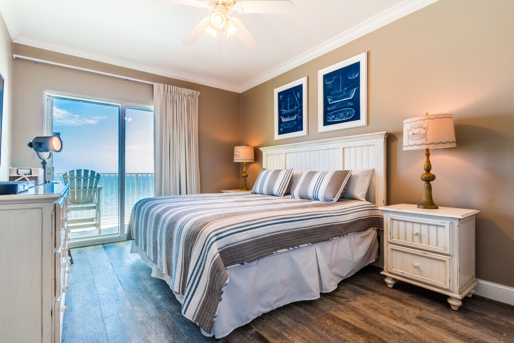 Crystal Shores by Luxury Gulf Rentals - photo 9