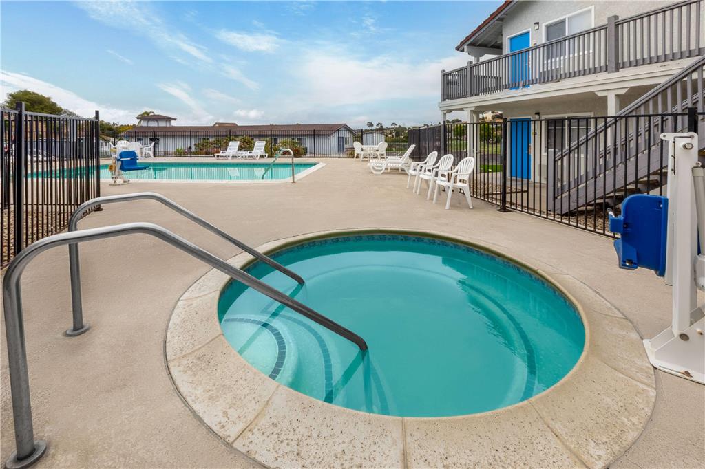 Days Inn by Wyndham Arroyo Grande Pismo Beach - photo 5