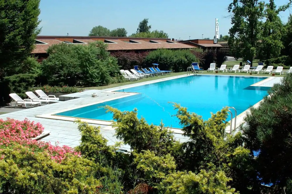 Golf Hotel — hotel in Lainate