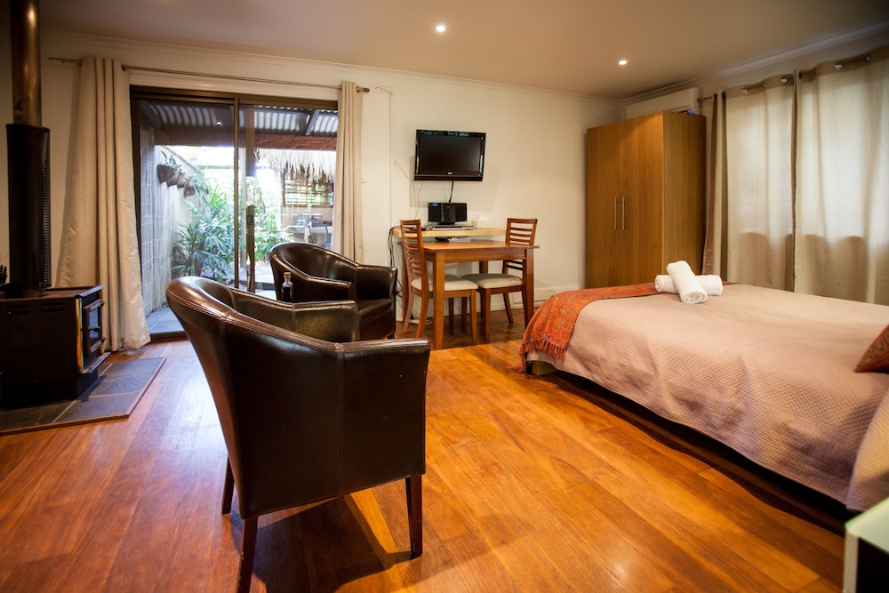 Witches Falls Cottages — Tamborine Mountain — photo 3