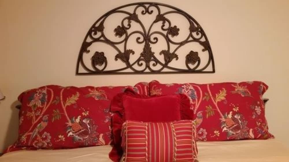 Inn at Clearwater Pond - photo 10