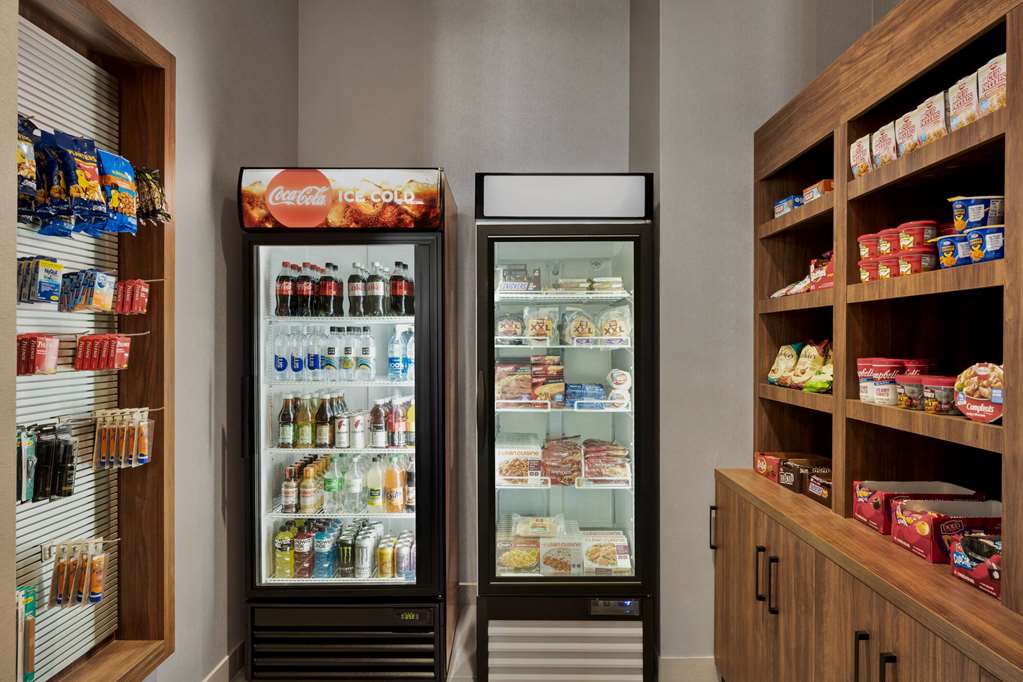 La Quinta Inn & Suites by Wyndham Denver Parker - photo 47