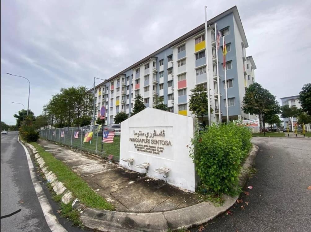 Pangsapuri Sentosa Setia Alam — 4-Star Luxury Hotel in Shah Alam, Malaysia