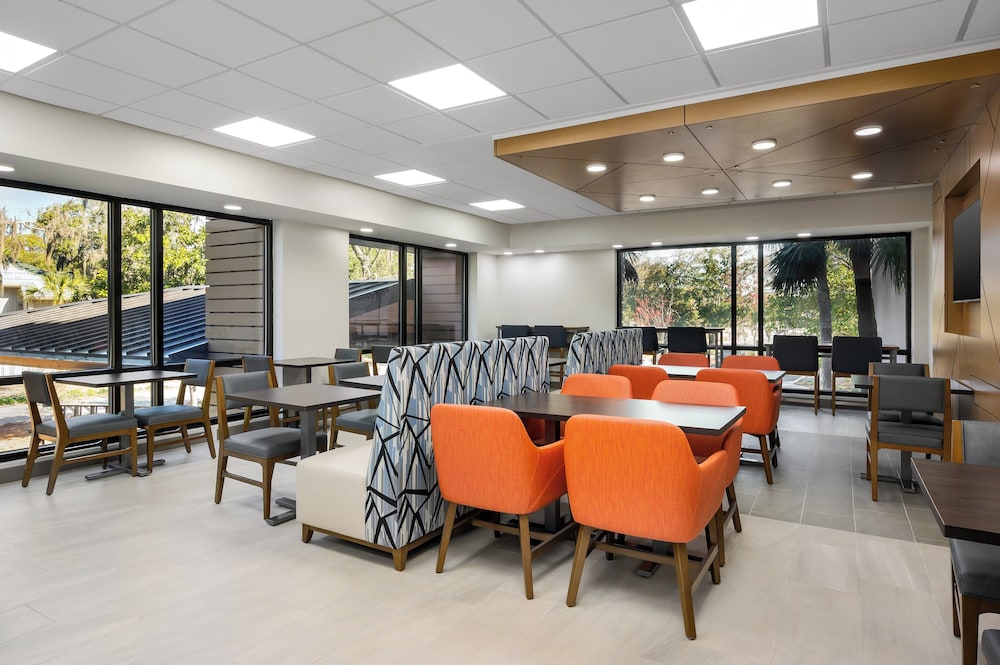 Holiday Inn Express Hilton Head Island by IHG - photo 64