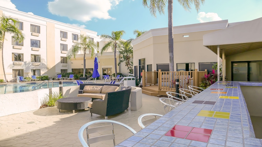 Holiday Inn Fort Myers Downtown Area by IHG - featured photo