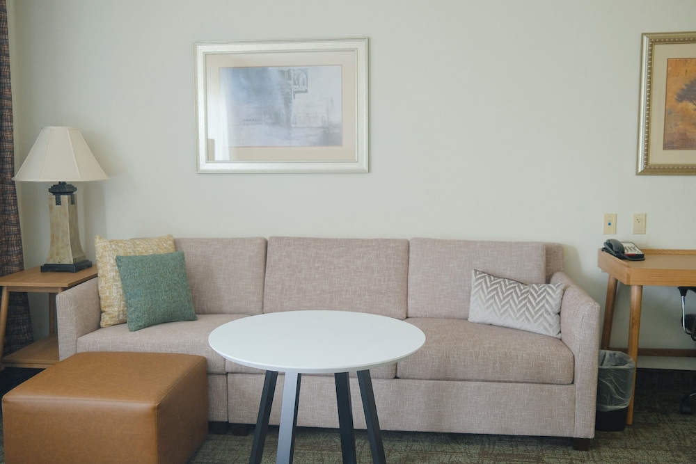 Staybridge Suites Austin Airport by IHG - photo 21