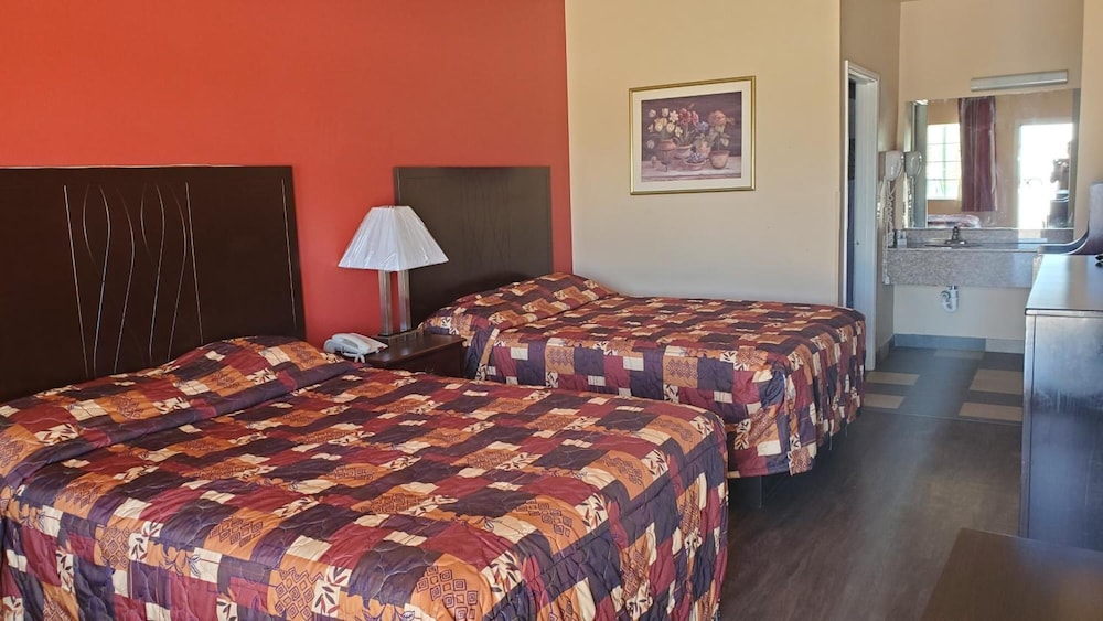 La Bonita Inn And Suites - photo 7
