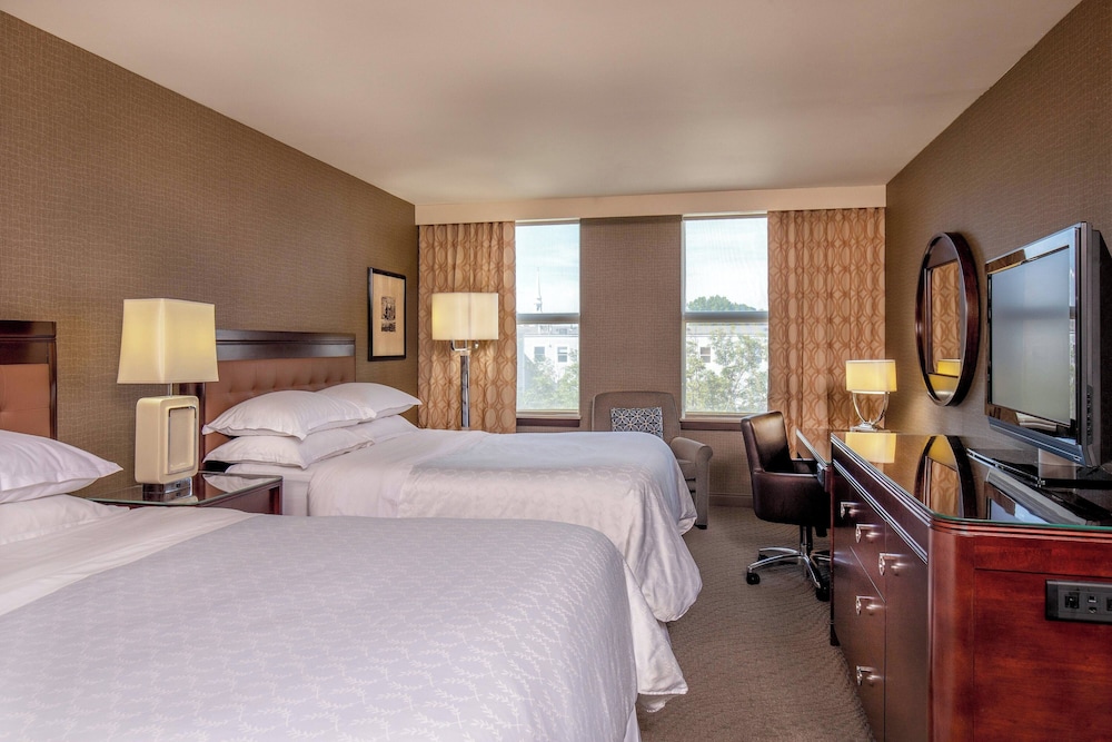 Sheraton Portsmouth Harborside Hotel - photo 22