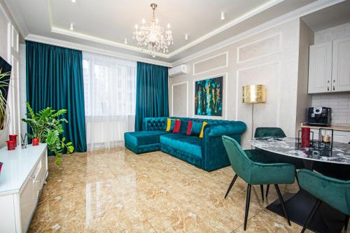 Luxury for business & pleasure Royal 1 — 4-Star Luxury Hotel in Kyiv, Ukraine