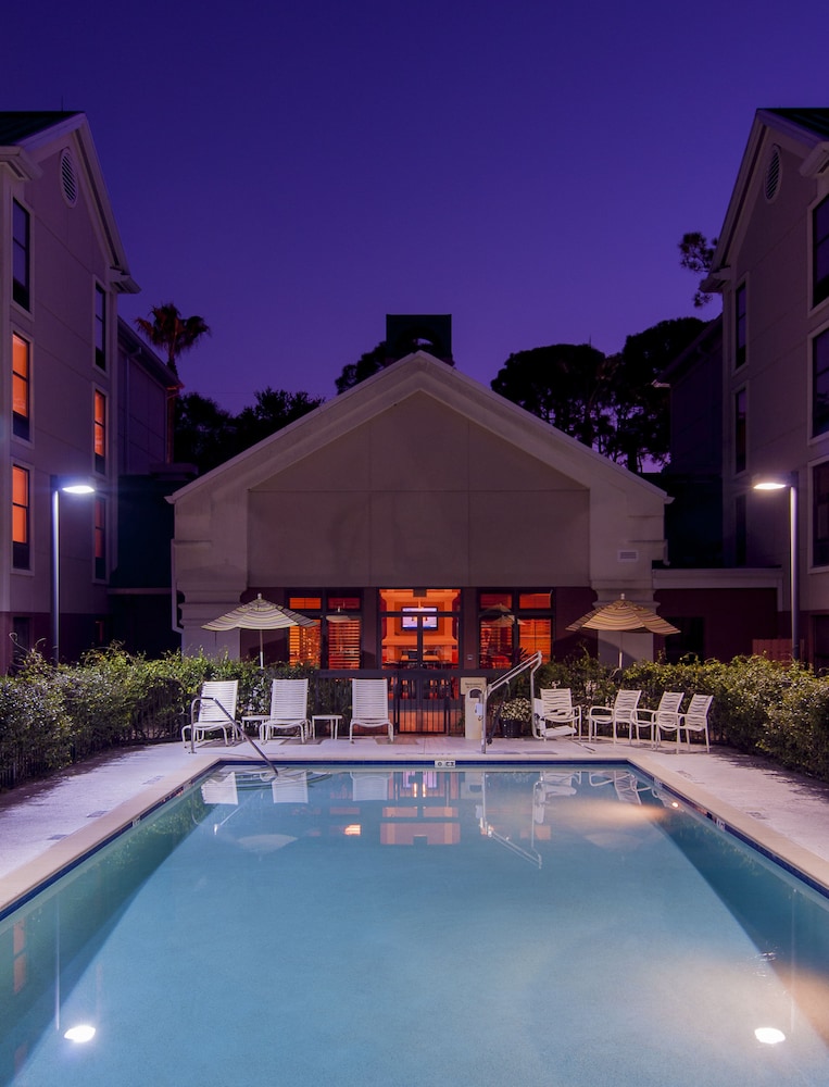 Hampton Inn & Suites Tampa North - photo 37