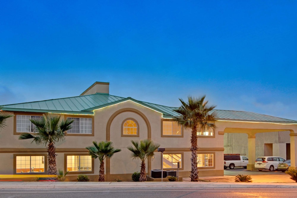 Days Inn by Wyndham San Antonio Airport - photo 43