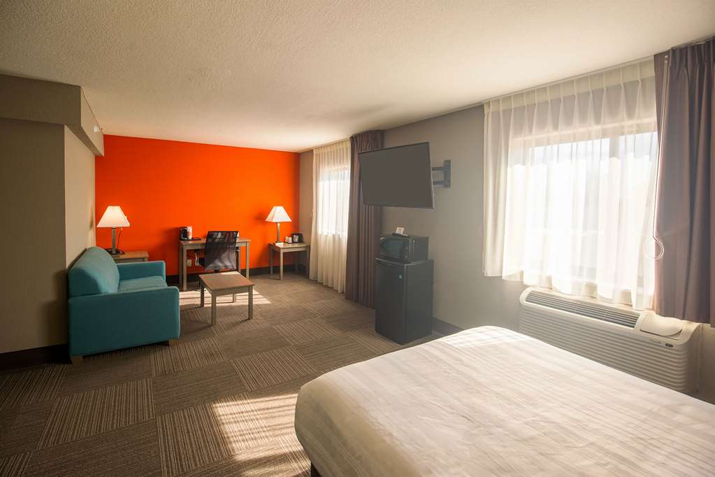Quality Inn & Suites Hammond Near I 8090 - photo 31