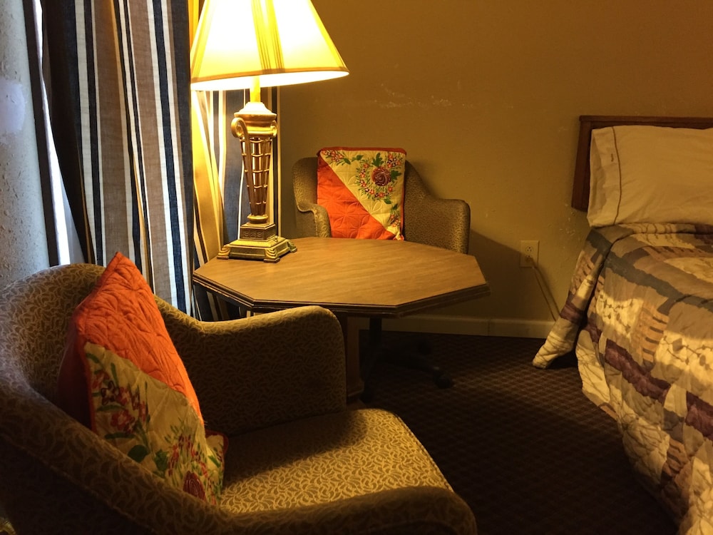 Rustic Motel Rolla - photo 22