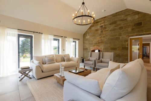 Sandfield House