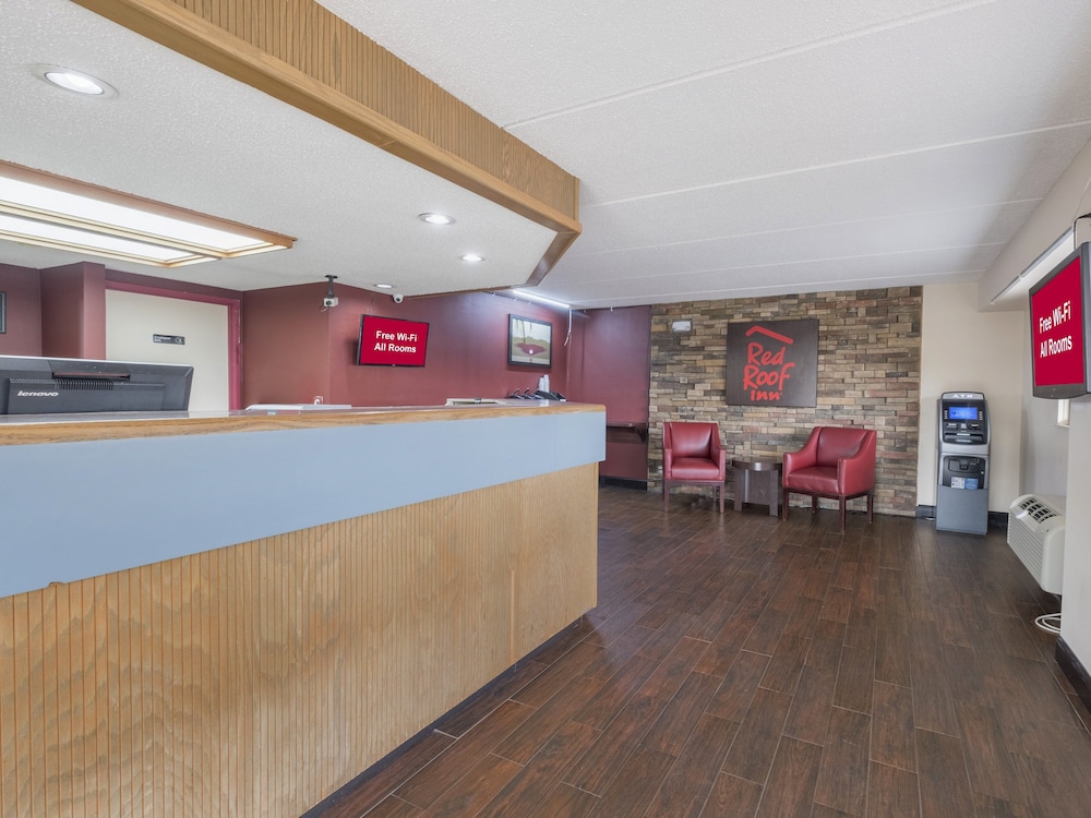 Red Roof Inn Atlanta Norcross - photo 2