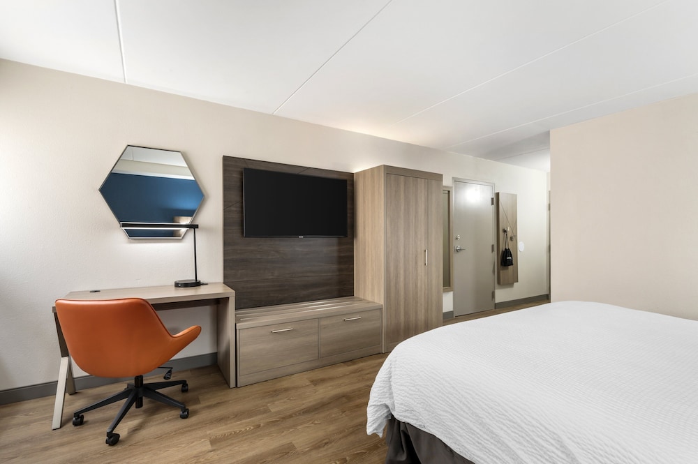 Holiday Inn Express Greencastle by IHG - photo 9