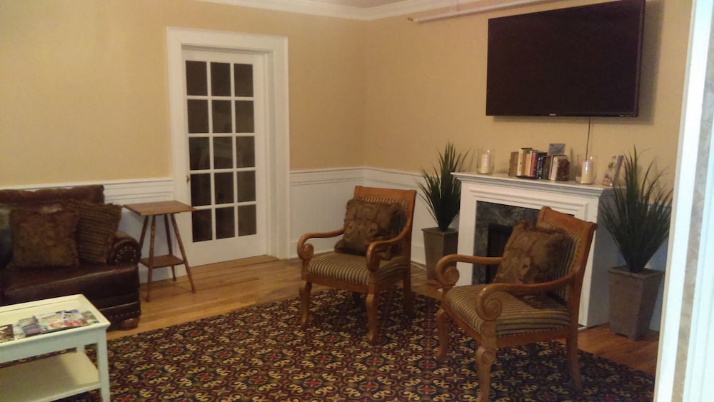 Thayers Inn - photo 7