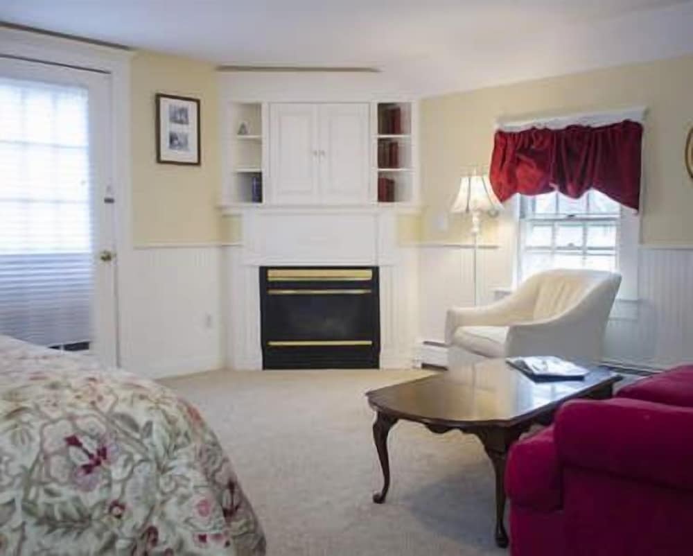 The Ashley Inn - photo 20