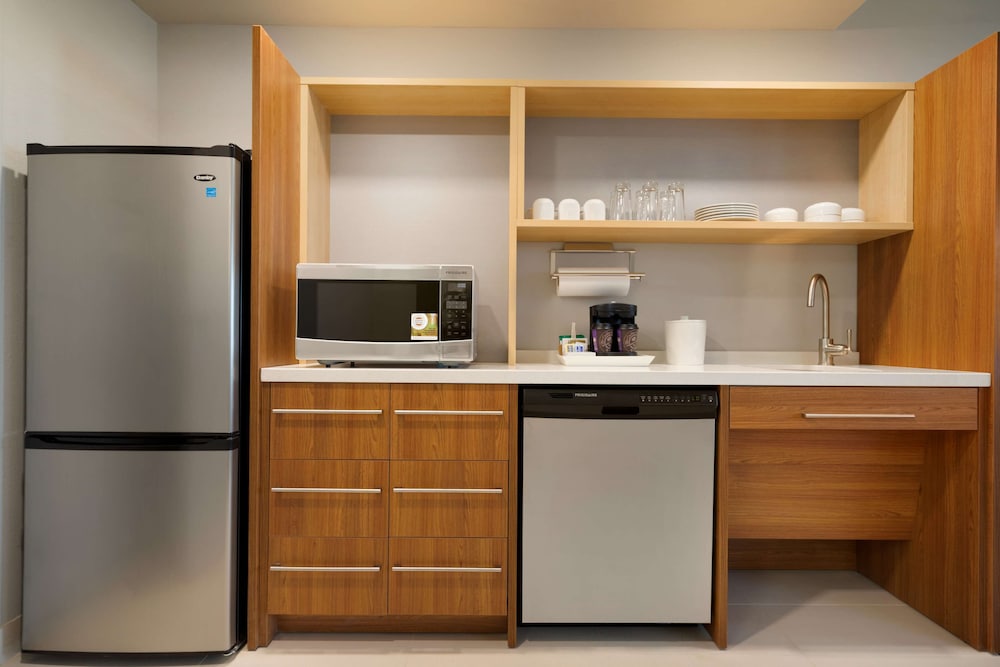 Home2 Suites by Hilton Roanoke VA - photo 19
