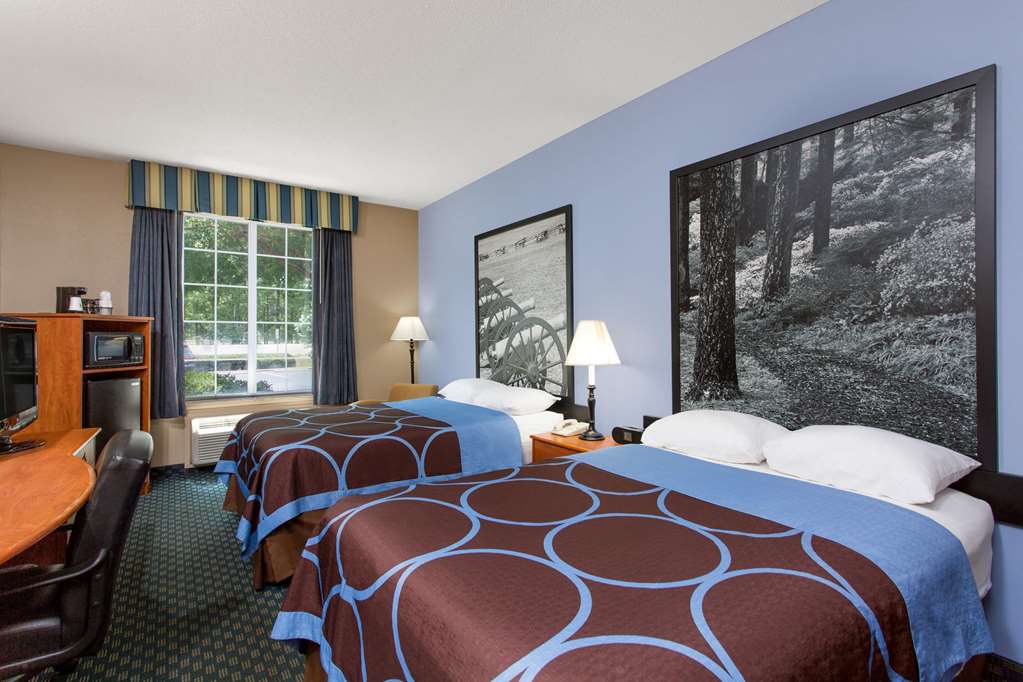 Super 8 by Wyndham Smithfield Selma - photo 9