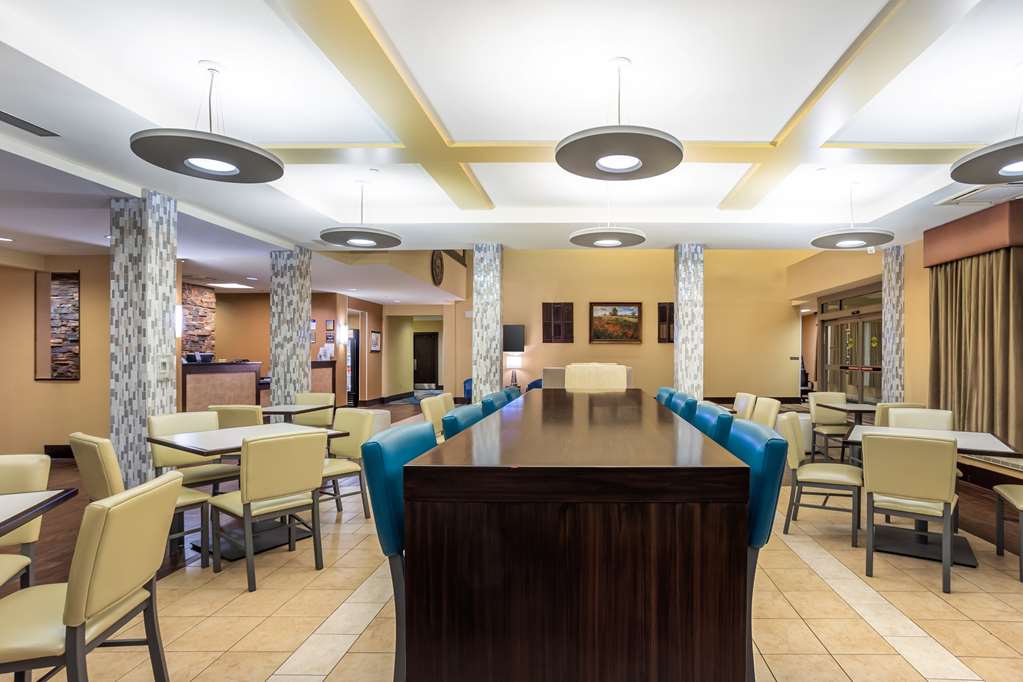 Best Western Plus University Park Inn & Suites - photo 11