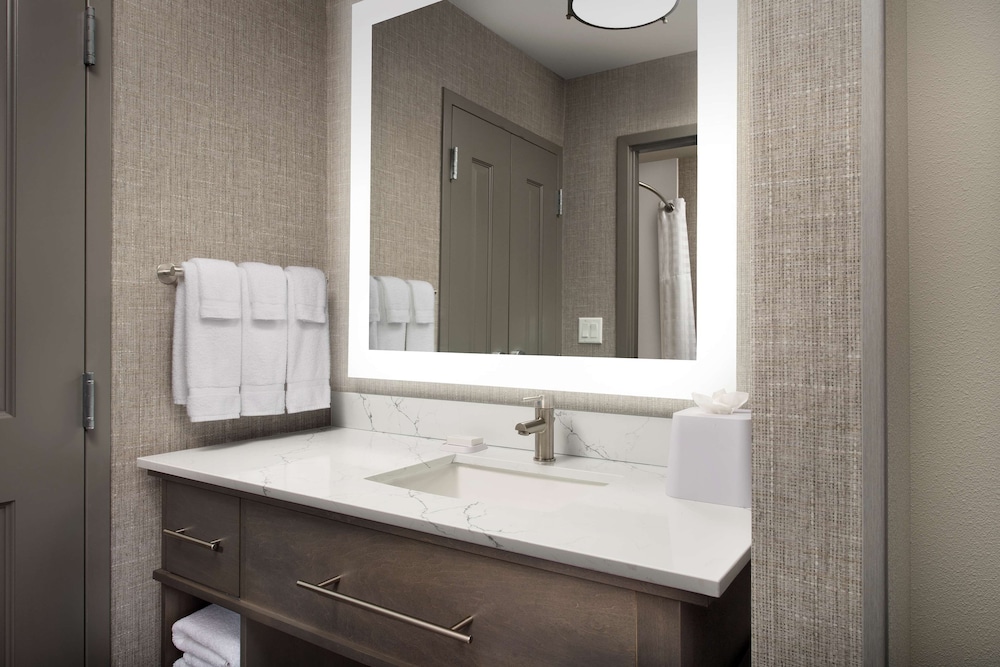 Homewood Suites by Hilton Louisville Airport - photo 34