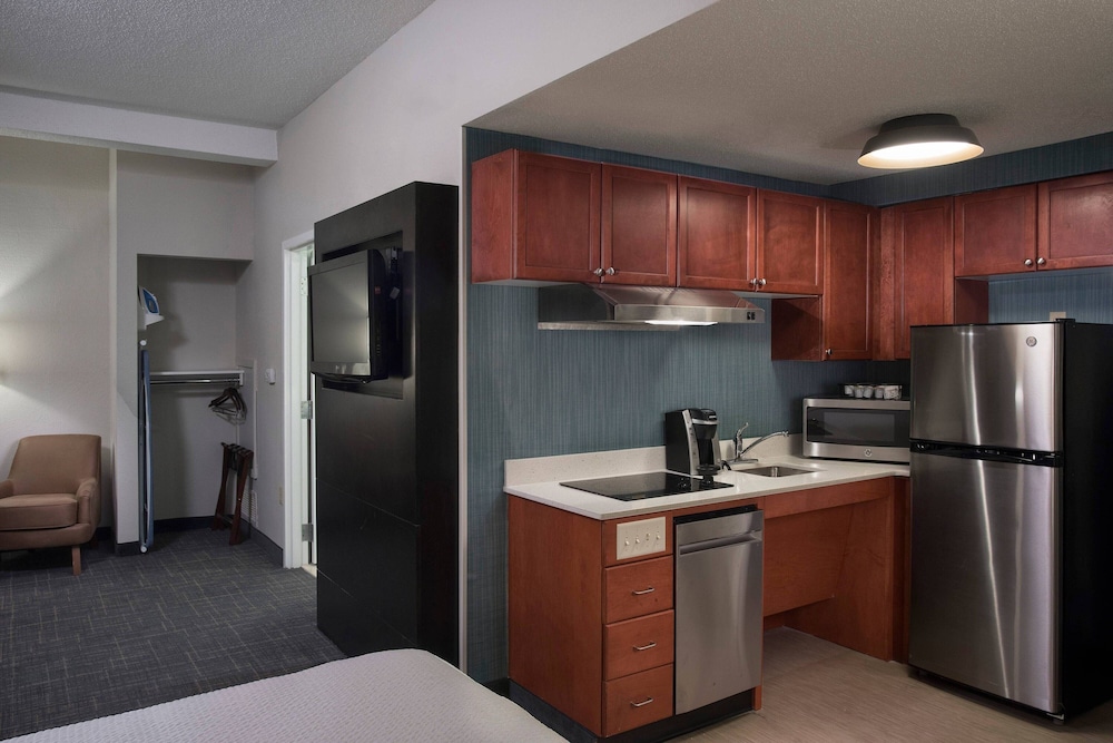 Residence Inn by Marriott Memphis Downtown - photo 9