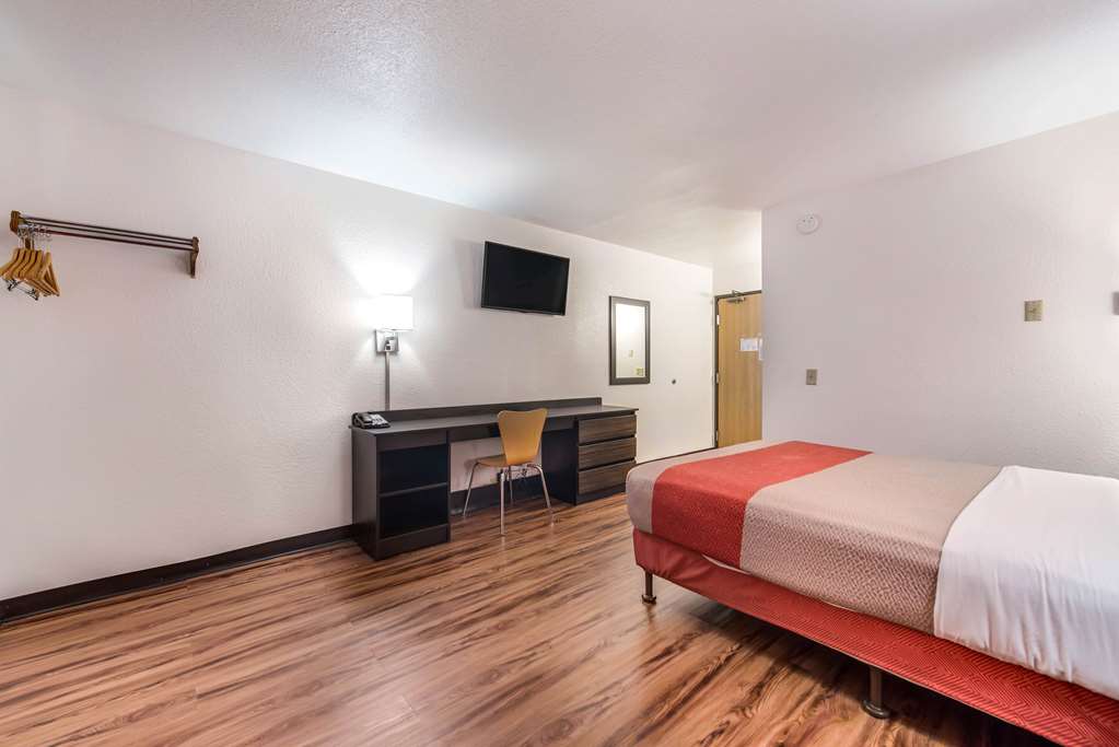 Motel 6 Saint Paul MN I 94 - photo 9