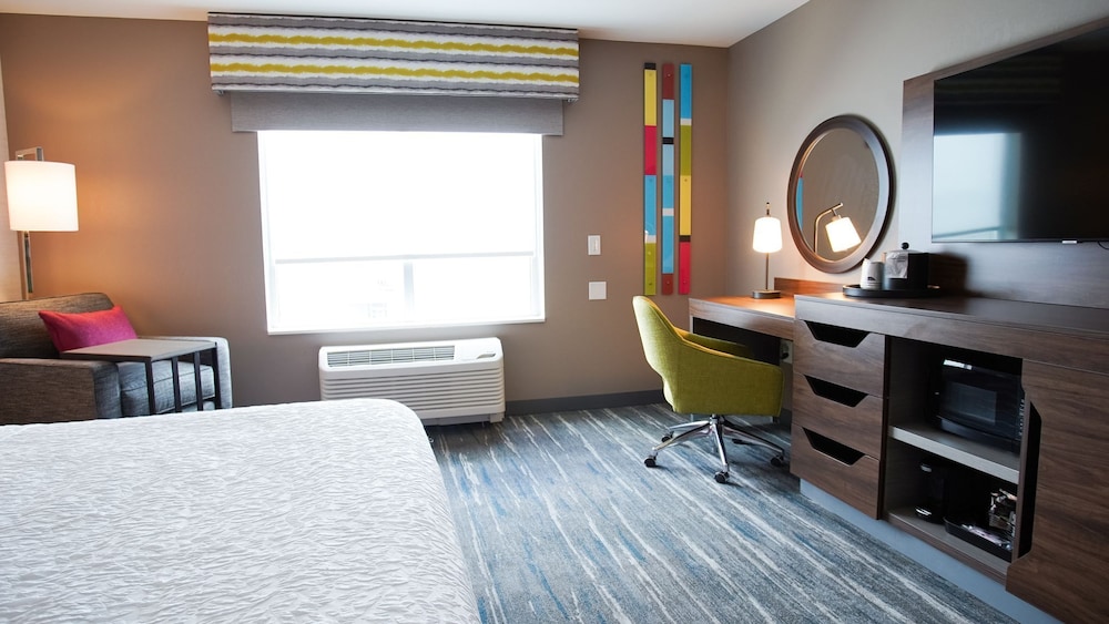 Hampton Inn & Suites St. Clairsville - photo 5